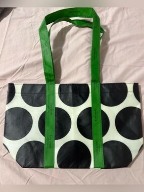 Kate spade NY Tote bag, NWOT, Black/White Polka Dot with signature green Strap.